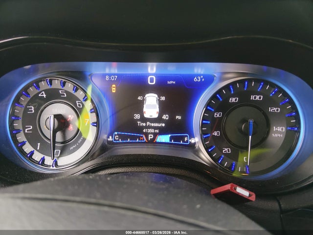 44668517 :رقم المزاد ، 2C3CCABGXPH641140 vin ، 2023 Chrysler 300 300s مزاد بيع