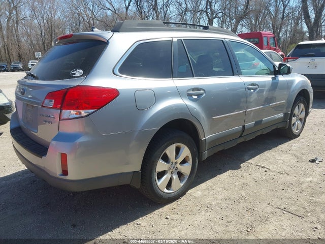 2011 Subaru Outback 3.6r Limited მანქანა იყიდება აუქციონზე, vin: 4S4BRDKC0B2445452, აუქციონის ნომერი: 44668537