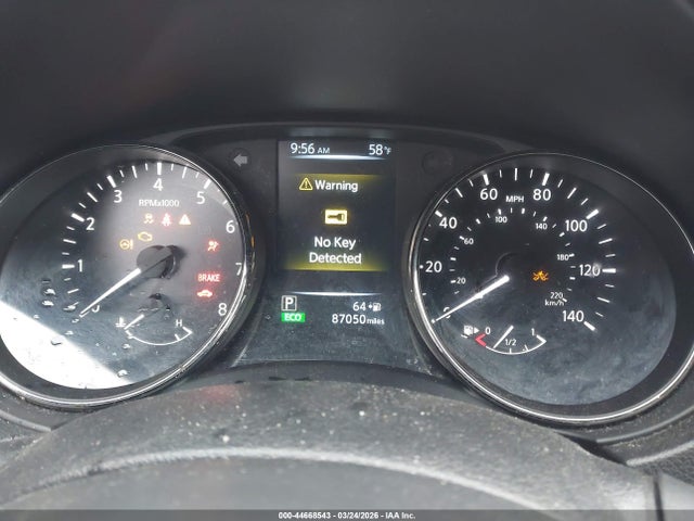JN8AT2MV6HW020540 Nissan Rogue Sl