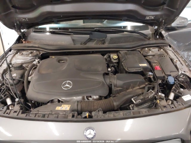WDCTG4GB0GJ239750 Mercedes-Benz Gla 250 4matic