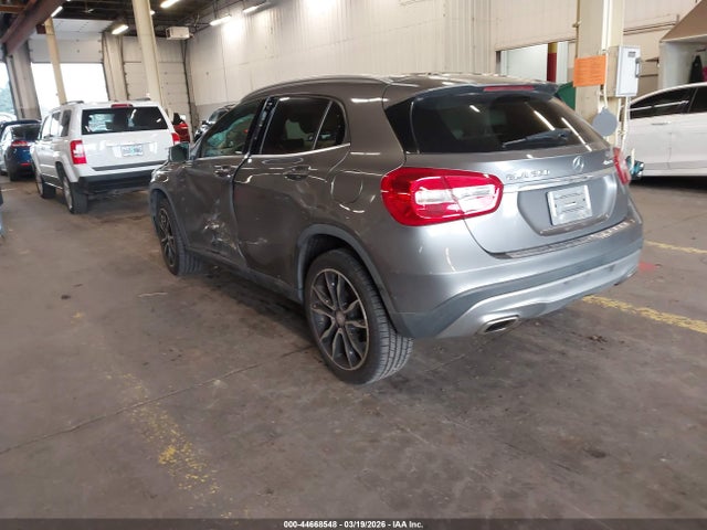 WDCTG4GB0GJ239750 Mercedes-Benz Gla 250 4matic