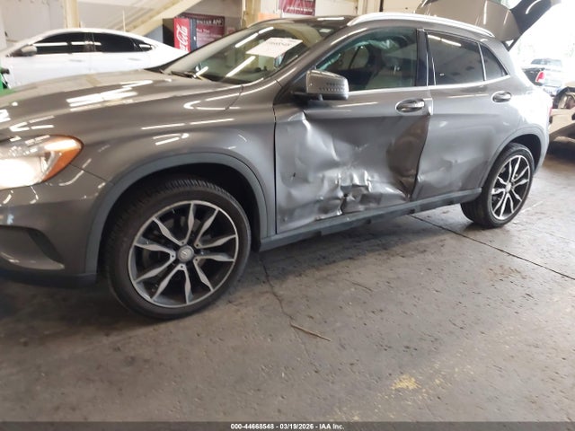WDCTG4GB0GJ239750 Mercedes-Benz Gla 250 4matic