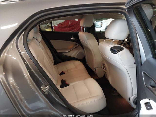 WDCTG4GB0GJ239750 Mercedes-Benz Gla 250 4matic