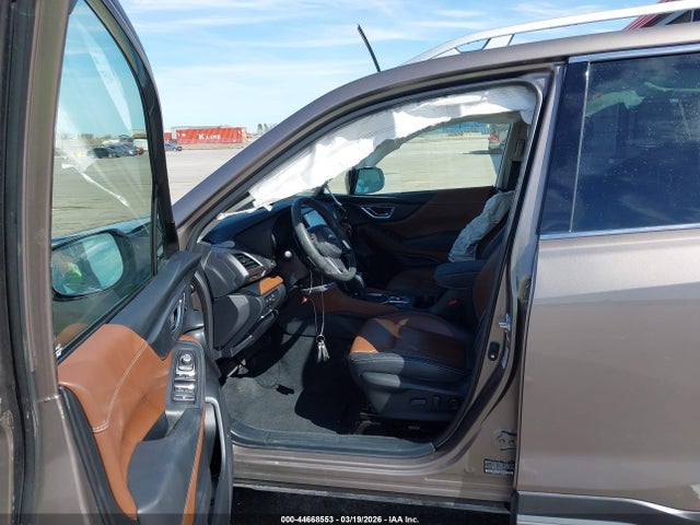 Продажа на аукционе авто 2022 Subaru Forester Touring, vin: JF2SKARC1NH505917, номер лота: 44668553