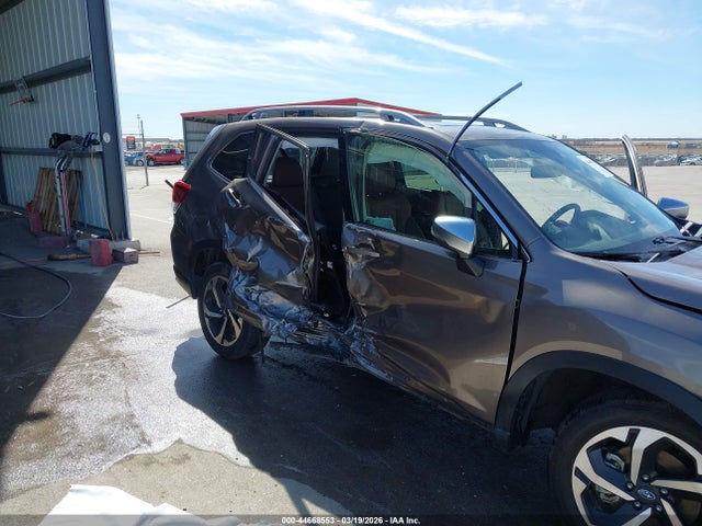 Продажа на аукционе авто 2022 Subaru Forester Touring, vin: JF2SKARC1NH505917, номер лота: 44668553