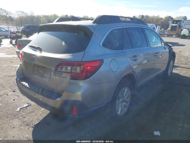 Продажа на аукционе авто 2018 Subaru Outback 2.5i Premium, vin: 4S4BSAFC5J3318721, номер лота: 44668555