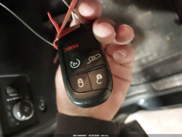 44668567 :رقم المزاد ، 1C4RJFBG8FC198562 vin ، 2015 Jeep Grand Cherokee Limited مزاد بيع