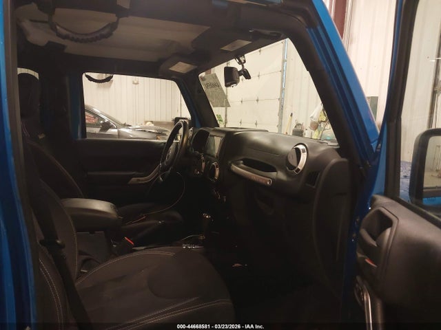 2015 JEEP WRANGLER UNLIMITED 1C4BJWEG4FL580956 Photo 4