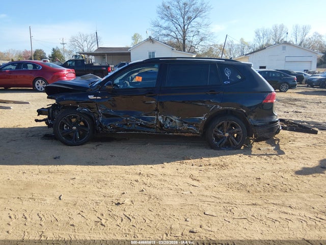 Aukcja sprzedaży 2024 Volkswagen Tiguan 2.0t Se R-line Black, vin: 3VVCB7AX0RM201162, numer aukcji: 44668615