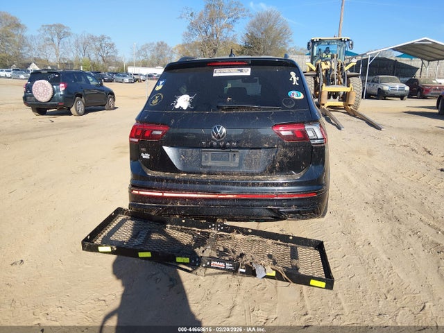 Aukcja sprzedaży 2024 Volkswagen Tiguan 2.0t Se R-line Black, vin: 3VVCB7AX0RM201162, numer aukcji: 44668615