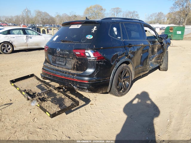 Aukcja sprzedaży 2024 Volkswagen Tiguan 2.0t Se R-line Black, vin: 3VVCB7AX0RM201162, numer aukcji: 44668615
