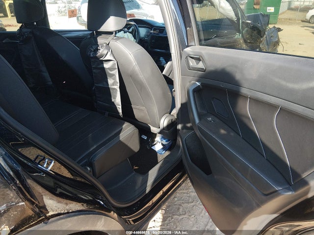 Aukcja sprzedaży 2024 Volkswagen Tiguan 2.0t Se R-line Black, vin: 3VVCB7AX0RM201162, numer aukcji: 44668615