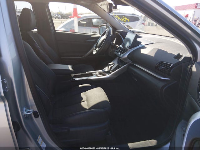 2025 MITSUBISHI ECLIPSE CROSS JA4ATWAA1SZ019462 Photo 4