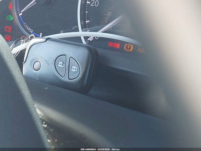 2011 Lexus Ct 200h Premium მანქანა იყიდება აუქციონზე, vin: JTHKD5BH3B2011805, აუქციონის ნომერი: 44668644