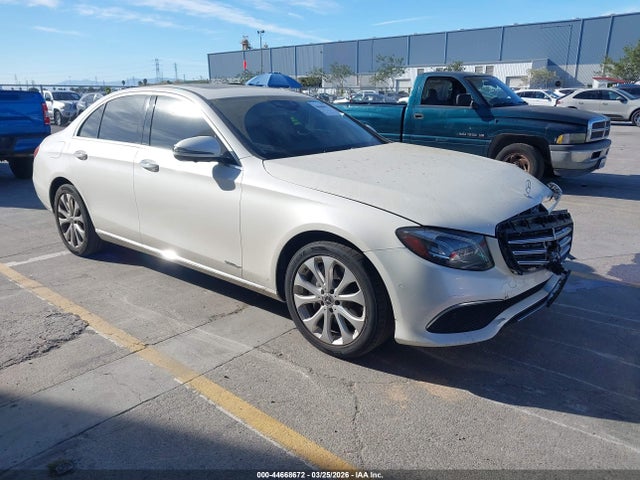 2017 MERCEDES-BENZ E 300 WDDZF4JB9HA245131