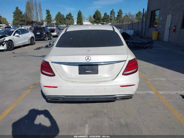 WDDZF4JB9HA245131 Mercedes-Benz E 300