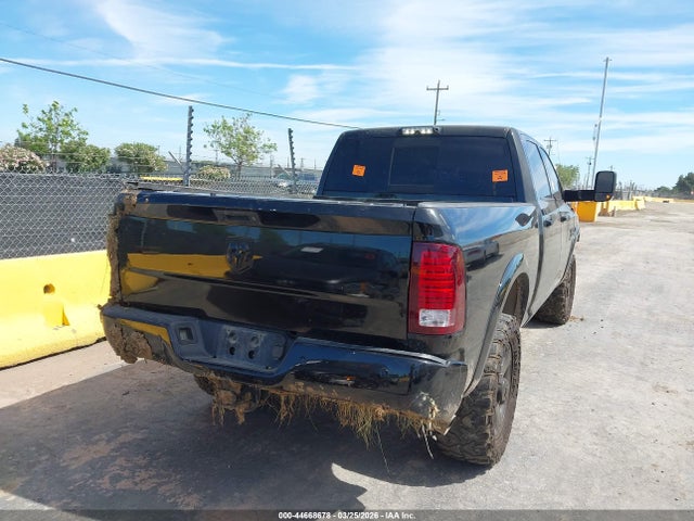 3C63R3EL5JG374602 RAM 3500 Laramie 4x4 6&#039;4 Box