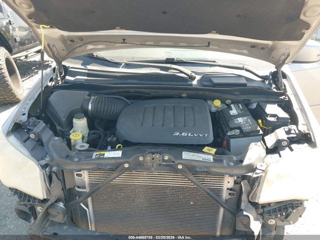 44668708 :رقم المزاد ، 2C4RDGDG1DR546524 vin ، 2013 Dodge Grand Caravan Crew مزاد بيع