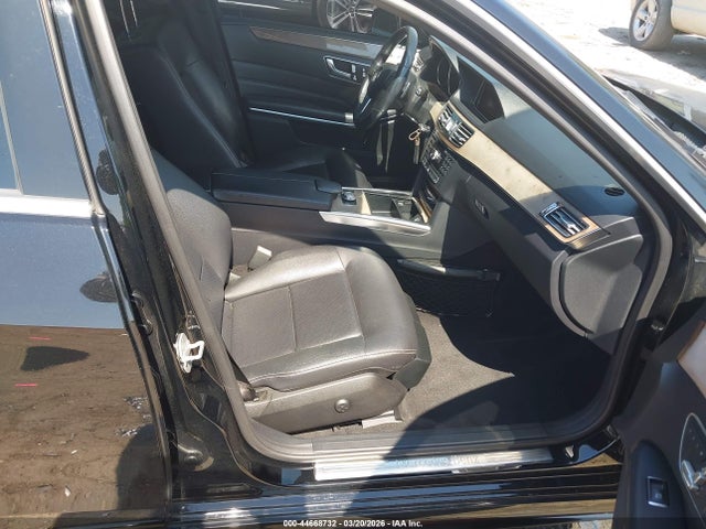 2014 MERCEDES-BENZ E 350 WDDHF5KB6EA854396 Photo 4