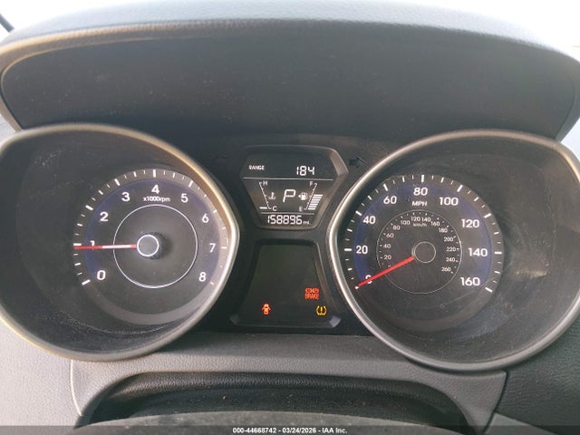 5NPDH4AE0GH695685 Hyundai ELANTRA SE