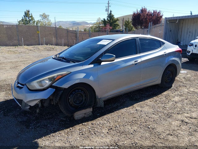 5NPDH4AE0GH695685 Hyundai ELANTRA SE