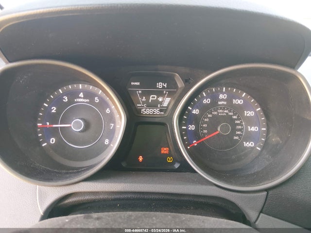 5NPDH4AE0GH695685 Hyundai ELANTRA SE