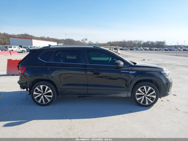 2022 Volkswagen Taos 1.5t Se მანქანა იყიდება აუქციონზე, vin: 3VVRX7B28NM095763, აუქციონის ნომერი: 44668747