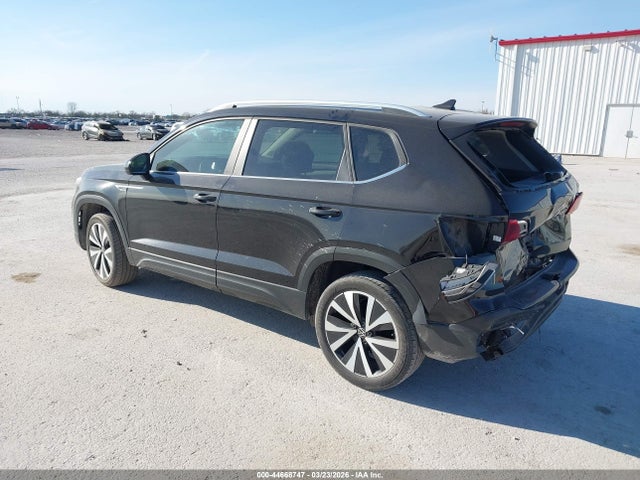 2022 Volkswagen Taos 1.5t Se მანქანა იყიდება აუქციონზე, vin: 3VVRX7B28NM095763, აუქციონის ნომერი: 44668747