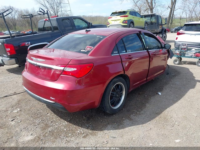 Продажа на аукционе авто 2014 Chrysler 200 Lx, vin: 1C3CCBABXEN141625, номер лота: 44668752