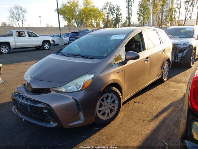 2015 TOYOTA PRIUS V JTDZN3EUXFJ028185 Photo 1