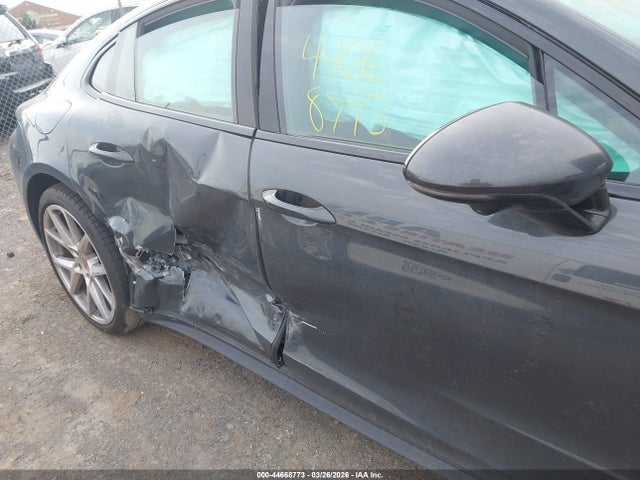 WP0AA2YA7TL001384 Porsche PANAMERA 4