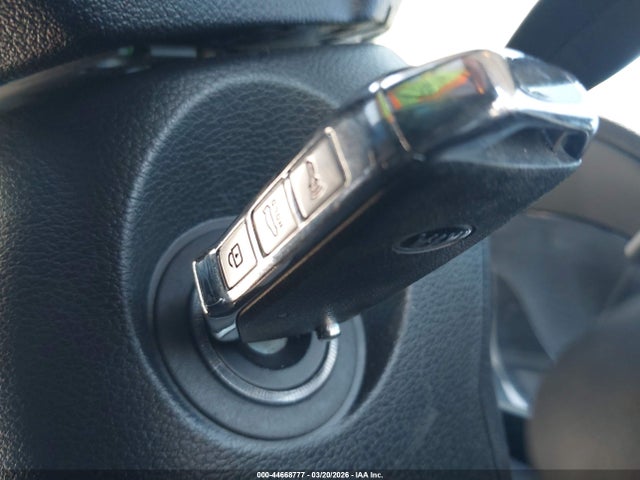44668777 :رقم المزاد ، 3KPF24ADXLE158919 vin ، 2020 Kia Forte Fe مزاد بيع