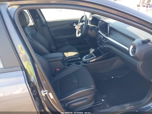 2023 Kia Forte Gt-line მანქანა იყიდება აუქციონზე, vin: 3KPF54AD7PE597699, აუქციონის ნომერი: 44668795
