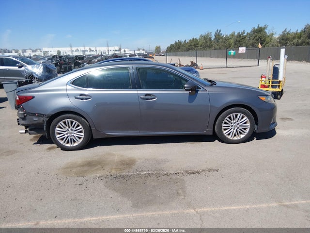 44668799 :رقم المزاد ، JTHBK1GGXE2118191 vin ، 2014 Lexus Es 350 مزاد بيع
