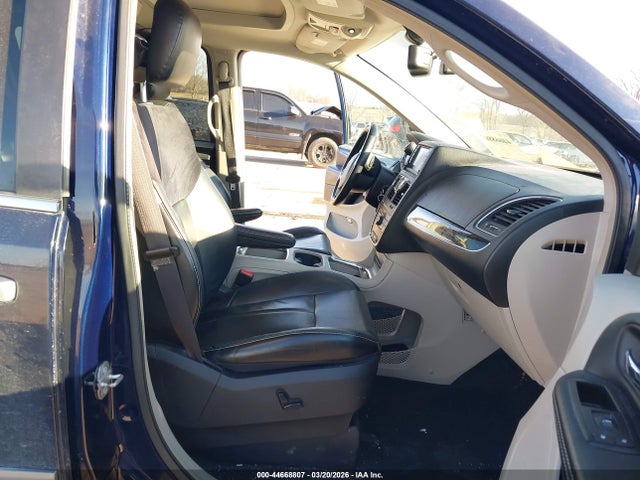 2015 CHRYSLER TOWN & COUNTRY 2C4RC1GGXFR708441 Photo 4