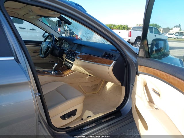 2011 BMW 535I WBAFU7C59BC869824 Photo 4