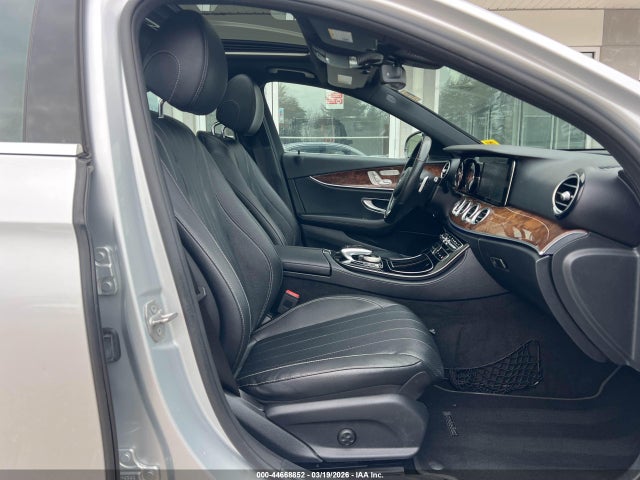 2017 MERCEDES-BENZ E 300 WDDZF4KB5HA068270 Photo 4