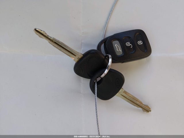2008 Kia Rondo Ex V6 მანქანა იყიდება აუქციონზე, vin: KNAFG526287170252, აუქციონის ნომერი: 44668893
