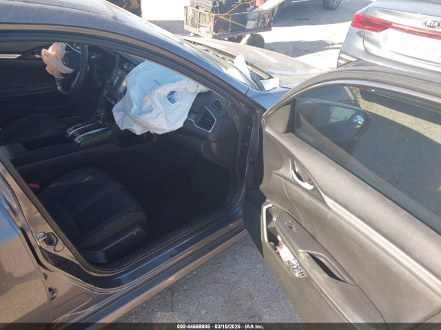 2018 HONDA CIVIC 2HGFC2F56JH594124 Photo 4