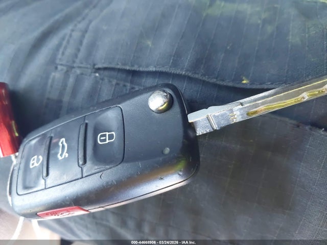 44668906 :رقم المزاد ، 1VWAP7A32DC126430 vin ، 2013 Volkswagen Passat S مزاد بيع