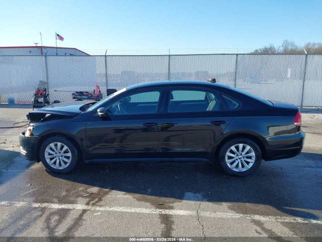 44668906 :رقم المزاد ، 1VWAP7A32DC126430 vin ، 2013 Volkswagen Passat S مزاد بيع