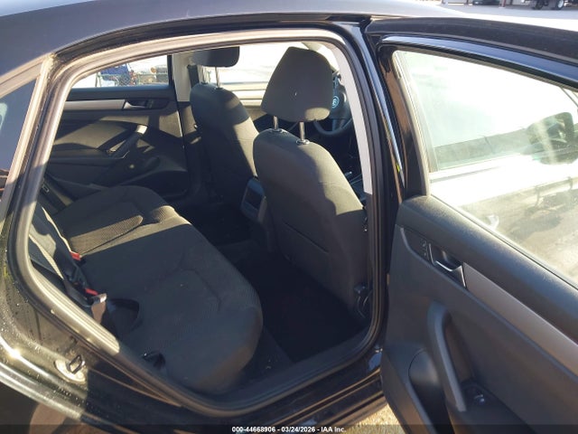 44668906 :رقم المزاد ، 1VWAP7A32DC126430 vin ، 2013 Volkswagen Passat S مزاد بيع