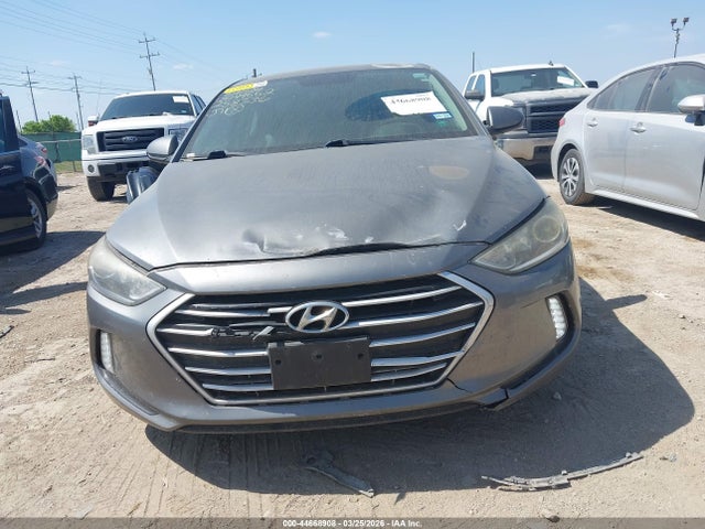 Hyundai Elantra Value Edition 2018 5NPD84LF8JH258336 Image 12