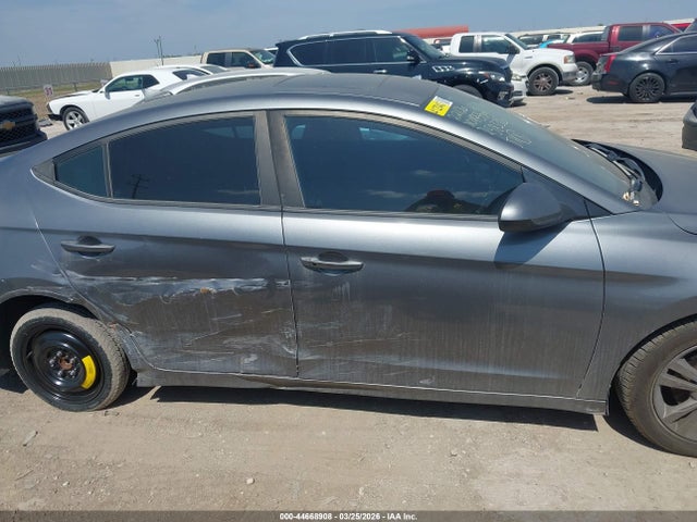 Hyundai Elantra Value Edition 2018 5NPD84LF8JH258336 Image 13