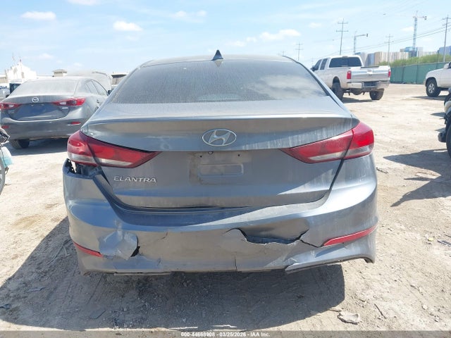 Hyundai Elantra Value Edition 2018 5NPD84LF8JH258336 Image 16