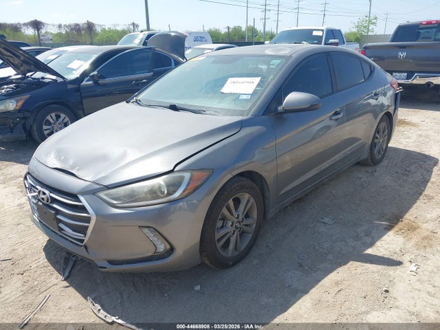 Hyundai Elantra Value Edition 2018 5NPD84LF8JH258336 Image 2