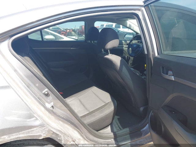 Hyundai Elantra Value Edition 2018 5NPD84LF8JH258336 Image 8