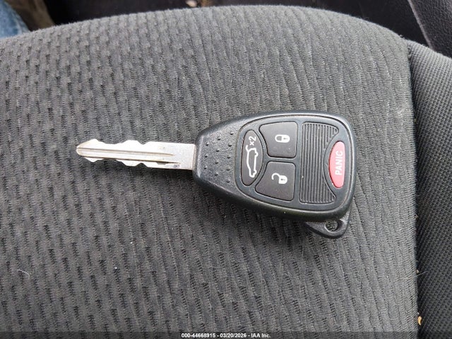 44668915 :رقم المزاد ، 1C3CCBBB8CN107565 vin ، 2012 Chrysler 200 Touring مزاد بيع