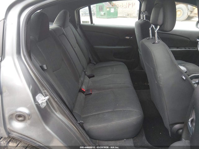 44668915 :رقم المزاد ، 1C3CCBBB8CN107565 vin ، 2012 Chrysler 200 Touring مزاد بيع
