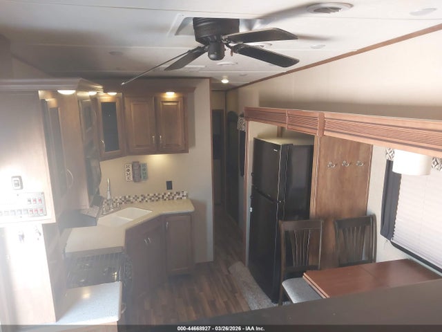 Продажа на аукционе авто 2017 Coachmen Chaparral, vin: 5ZT3CH2BXHA315555, номер лота: 44668927